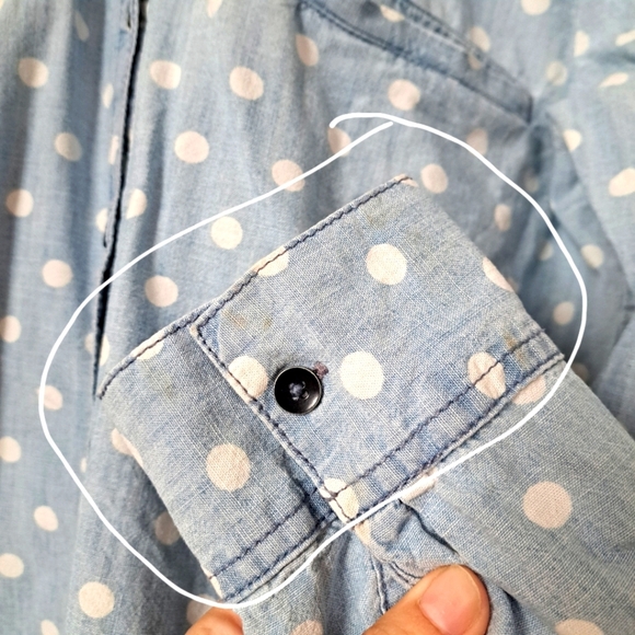 edc | Light blue & white polka dot denim texture casual button up - Picture 9 of 11